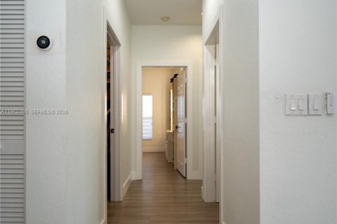 Villa ou maison à vendre à Miramar, Floride: 4 chambres, 174.47 m2 № 2080928 - photo 13