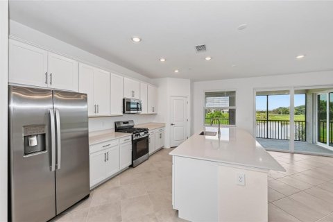Condo in Lakewood Ranch, Florida, 3 bedrooms № 2217063 - photo 12