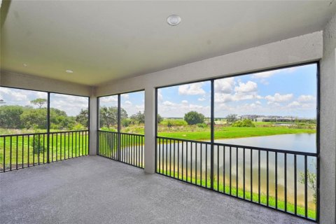 Condo in Lakewood Ranch, Florida, 3 bedrooms № 2217063 - photo 22