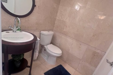 Купить кондоминиум в Майами-Бич, Флорида 1 спальня, 78.04м2, № 1958280 - фото 13