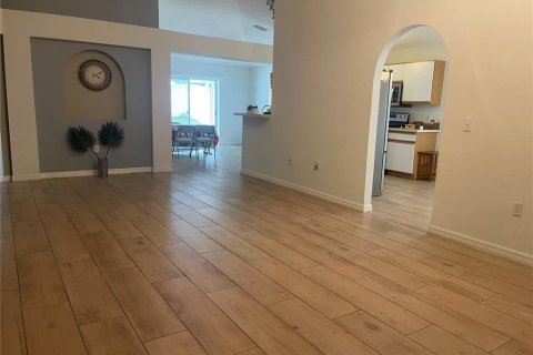 House in Davenport, Florida 4 bedrooms, 172.33 sq.m. № 1831154 - photo 6