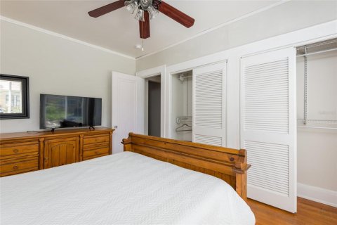 House in Tampa, Florida 3 bedrooms, 138.24 sq.m. № 1791543 - photo 23