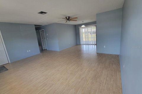 Casa en alquiler en Port Charlotte, Florida, 2 dormitorios, 103.4 m2 № 2155853 - foto 12