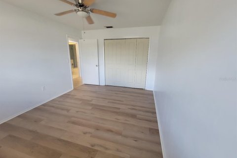 Casa en alquiler en Port Charlotte, Florida, 2 dormitorios, 103.4 m2 № 2155853 - foto 21