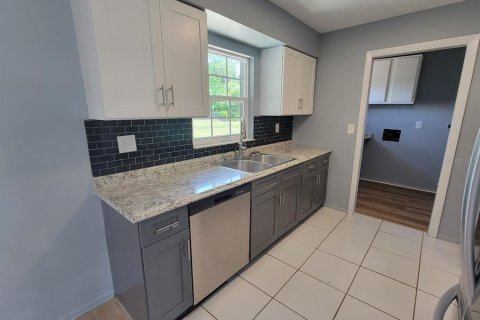 Casa en alquiler en Port Charlotte, Florida, 2 dormitorios, 103.4 m2 № 2155853 - foto 4