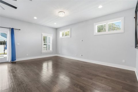 Купить виллу или дом в Тампа, Флорида 3 комнаты, 262.36м2, № 2236374 - фото 15