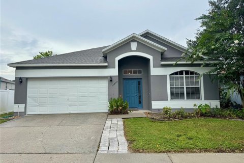 House in Orlando, Florida 4 bedrooms, 181.35 sq.m. № 2275752