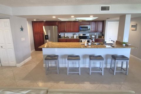 Condo in Delray Beach, Florida, 2 bedrooms  № 2245740 - photo 14