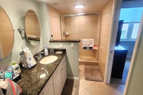 Condo in Delray Beach, Florida, 2 bedrooms  № 2245740 - photo 21