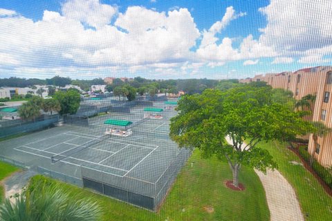 Condo in Delray Beach, Florida, 2 bedrooms  № 2245740 - photo 25