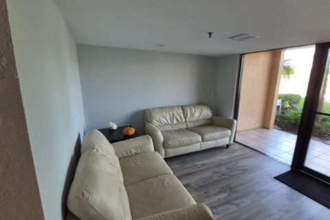 Condo in Delray Beach, Florida, 2 bedrooms  № 2245740 - photo 5