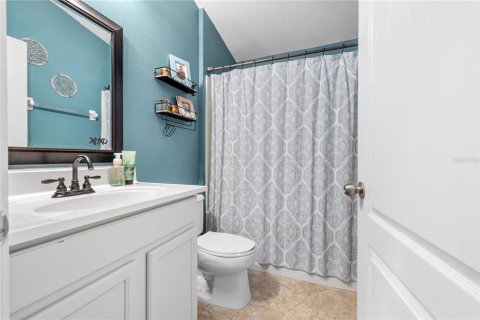 House in Ruskin, Florida 4 bedrooms, 162.49 sq.m. № 2151804 - photo 6