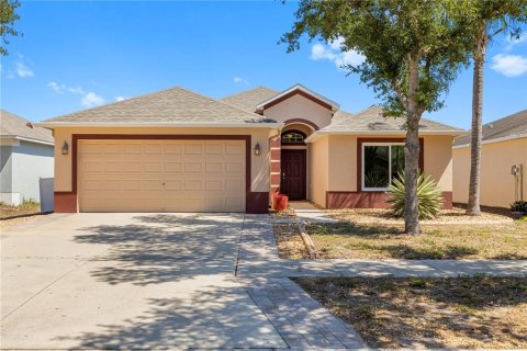 House in Ruskin, Florida 4 bedrooms, 162.49 sq.m. № 2151804
