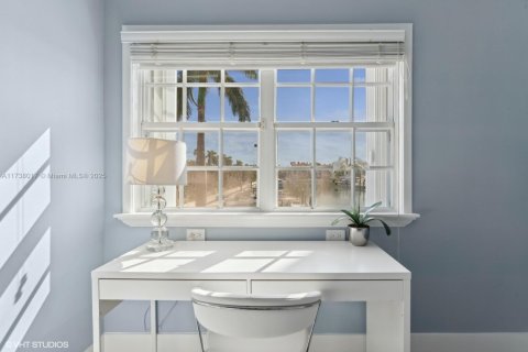 Copropriété à vendre à Miami Beach, Floride: 1 chambre, 43.2 m2 № 1939682 - photo 4