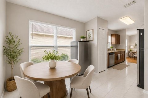 House in Tampa, Florida 4 bedrooms, 189.89 sq.m. № 2205113 - photo 12