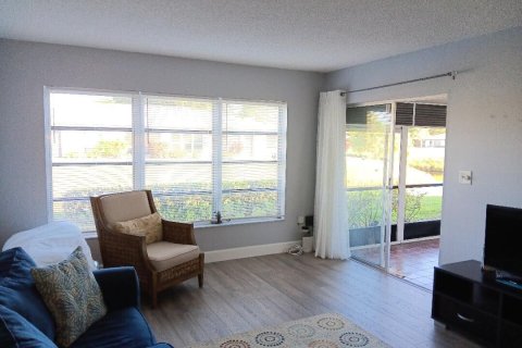 Condo in Delray Beach, Florida, 2 bedrooms  № 2261644 - photo 5