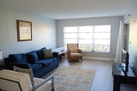 Condo in Delray Beach, Florida, 2 bedrooms  № 2261644 - photo 4