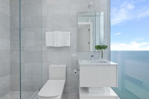 Condo in Sunny Isles Beach, Florida, 4 bedrooms № 2248032 - photo 17