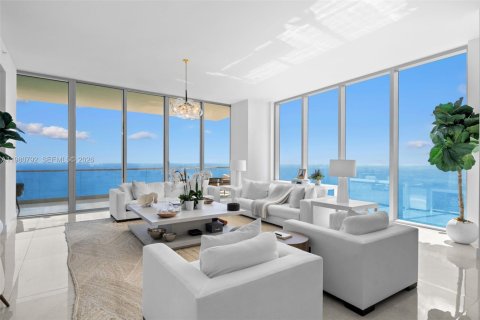 Condo in Sunny Isles Beach, Florida, 4 bedrooms № 2248032 - photo 3