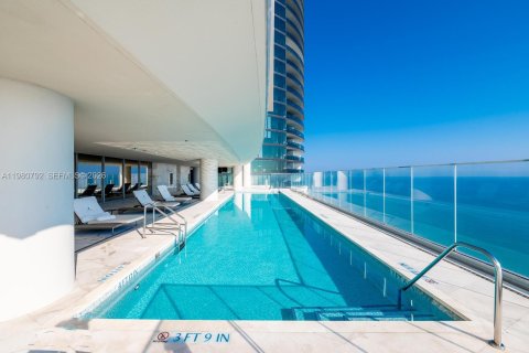 Condo in Sunny Isles Beach, Florida, 4 bedrooms № 2248032 - photo 21