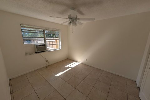 Adosado en alquiler en Lake Worth, Florida, 2 dormitorios, 79.71 m2 № 2088238 - foto 6