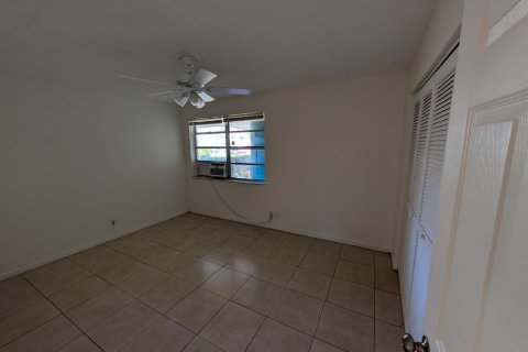 Adosado en alquiler en Lake Worth, Florida, 2 dormitorios, 79.71 m2 № 2088238 - foto 7