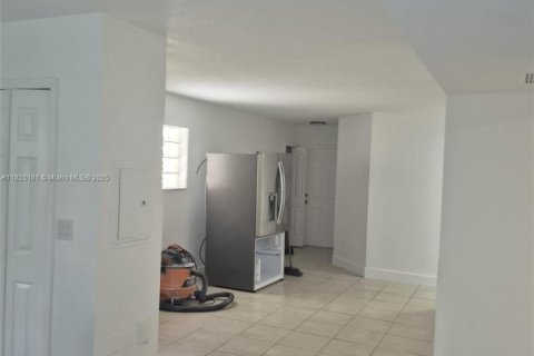 Copropriété à louer à Homestead, Floride: 3 chambres, 102.1 m2 № 1807032 - photo 22