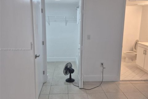 Copropriété à louer à Homestead, Floride: 3 chambres, 102.1 m2 № 1807032 - photo 13