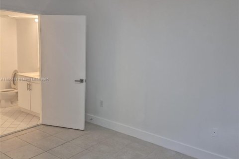 Copropriété à louer à Homestead, Floride: 3 chambres, 102.1 m2 № 1807032 - photo 11