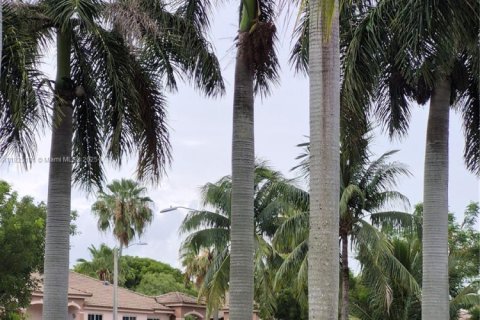 Copropriété à louer à Homestead, Floride: 3 chambres, 102.1 m2 № 1807032 - photo 2