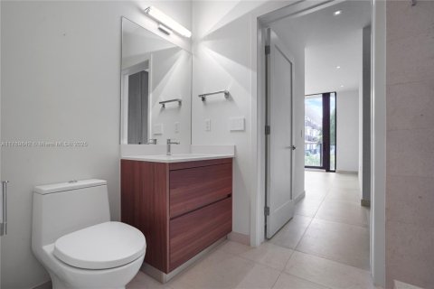 Купить кондоминиум в Майами, Флорида 2 спальни, 150.04м2, № 1738572 - фото 13