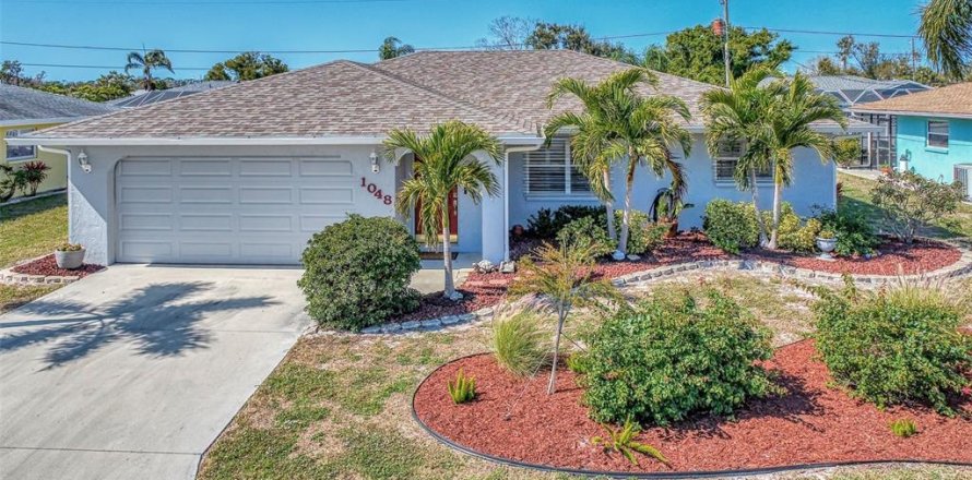 House in Englewood, Florida 2 bedrooms, 134.89 sq.m. № 1575287