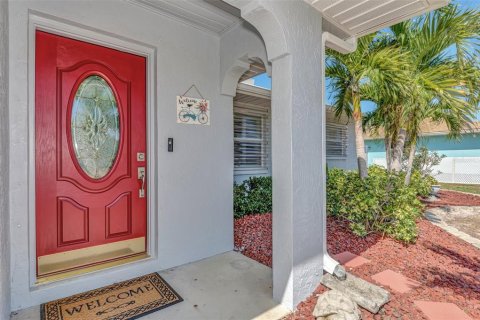 House in Englewood, Florida 2 bedrooms, 134.89 sq.m. № 1575287 - photo 10