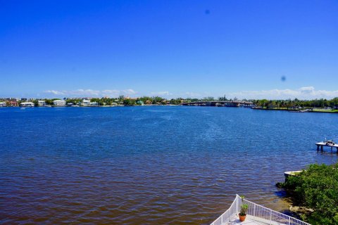 Condo in Lantana, Florida, 1 bedroom  № 2081724 - photo 20
