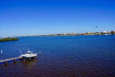 Condo in Lantana, Florida, 1 bedroom  № 2081724 - photo 21