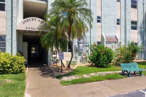 Condominio en venta en Saint Petersburg, Florida, 2 dormitorios, 71.72 m2 № 1737101 - foto 1