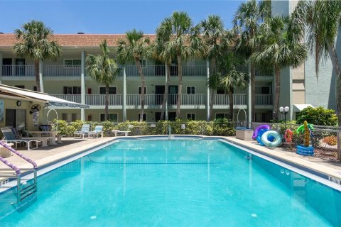 Condominio en venta en Saint Petersburg, Florida, 2 dormitorios, 71.72 m2 № 1737101 - foto 19