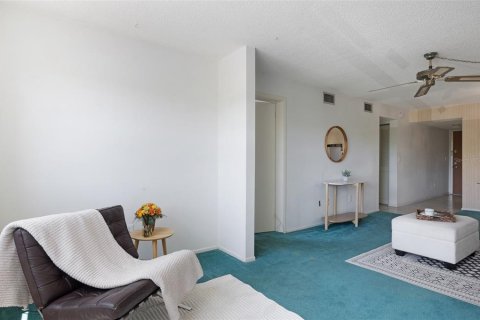 Condominio en venta en Saint Petersburg, Florida, 2 dormitorios, 71.72 m2 № 1737101 - foto 10