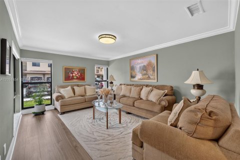Townhouse in Pembroke Pines, Florida 4 bedrooms, 204.94 sq.m. № 2176463 - photo 7