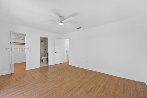 Touwnhouse à vendre à Miami, Floride: 3 chambres, 142.6 m2 № 1995674 - photo 26