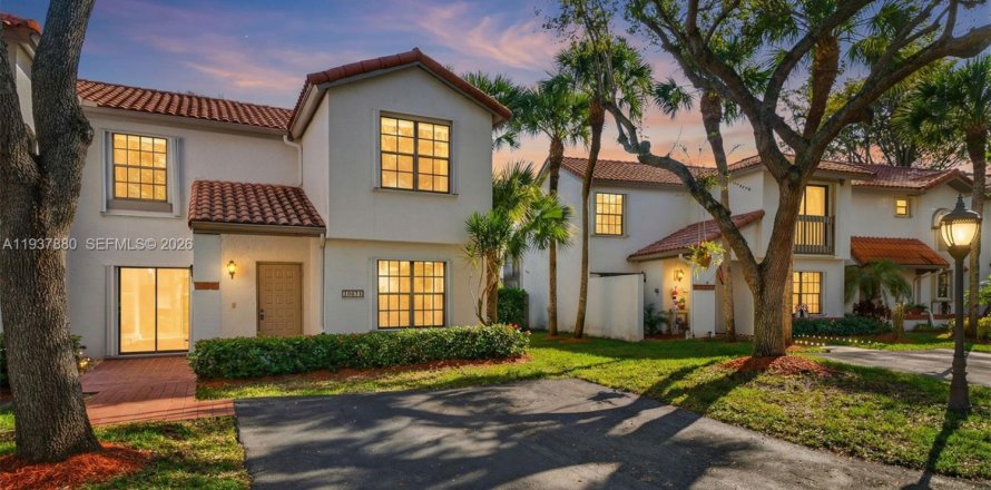 Touwnhouse à Miami, Floride 3 chambres, 142.6 m2 № 1995674