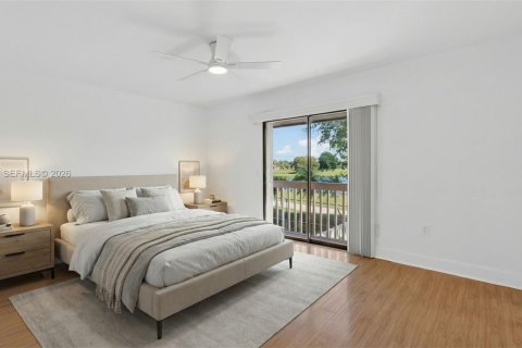 Touwnhouse à vendre à Miami, Floride: 3 chambres, 142.6 m2 № 1995674 - photo 25