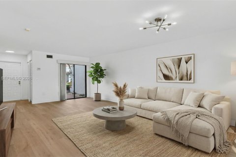 Touwnhouse à vendre à Miami, Floride: 3 chambres, 142.6 m2 № 1995674 - photo 9