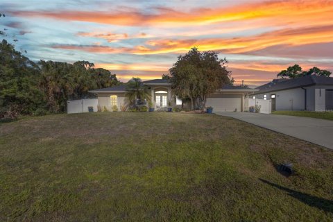 Casa en venta en North Port, Florida, 3 dormitorios, 172.15 m2 № 1589798 - foto 1
