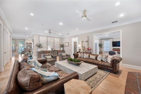 Casa en venta en Lakeland, Florida, 5 dormitorios, 432.83 m2 № 2230150 - foto 19