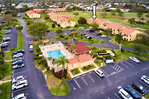 Condo in Stuart, Florida, 1 bedroom № 2260941 - photo 17