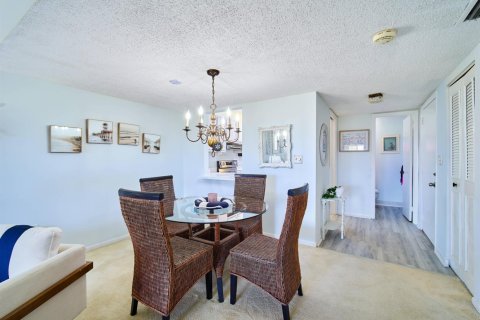 Condo in Stuart, Florida, 1 bedroom № 2260941 - photo 6