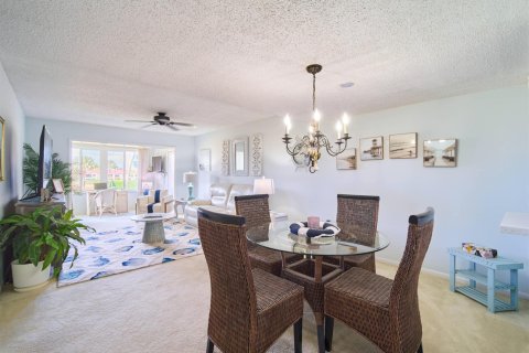 Condo in Stuart, Florida, 1 bedroom № 2260941 - photo 2