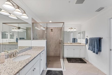 Condo in Lakewood Ranch, Florida, 3 bedrooms in LAKEWOOD NATIONAL  № 1518106 - photo 22