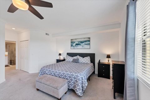 Condo in Lakewood Ranch, Florida, 3 bedrooms in LAKEWOOD NATIONAL  № 1518106 - photo 19